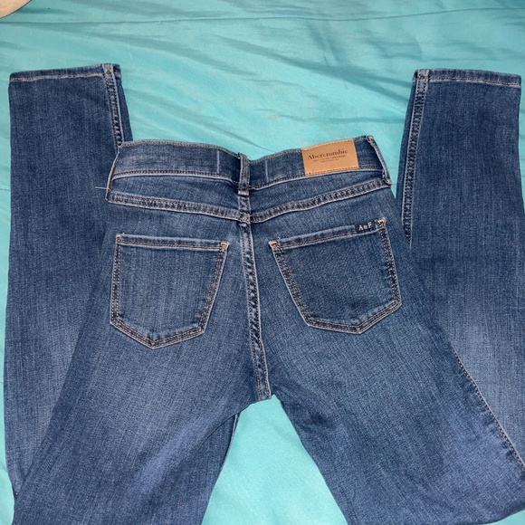 Abercrombie & Fitch Jeans kids - Picture 2 of 3